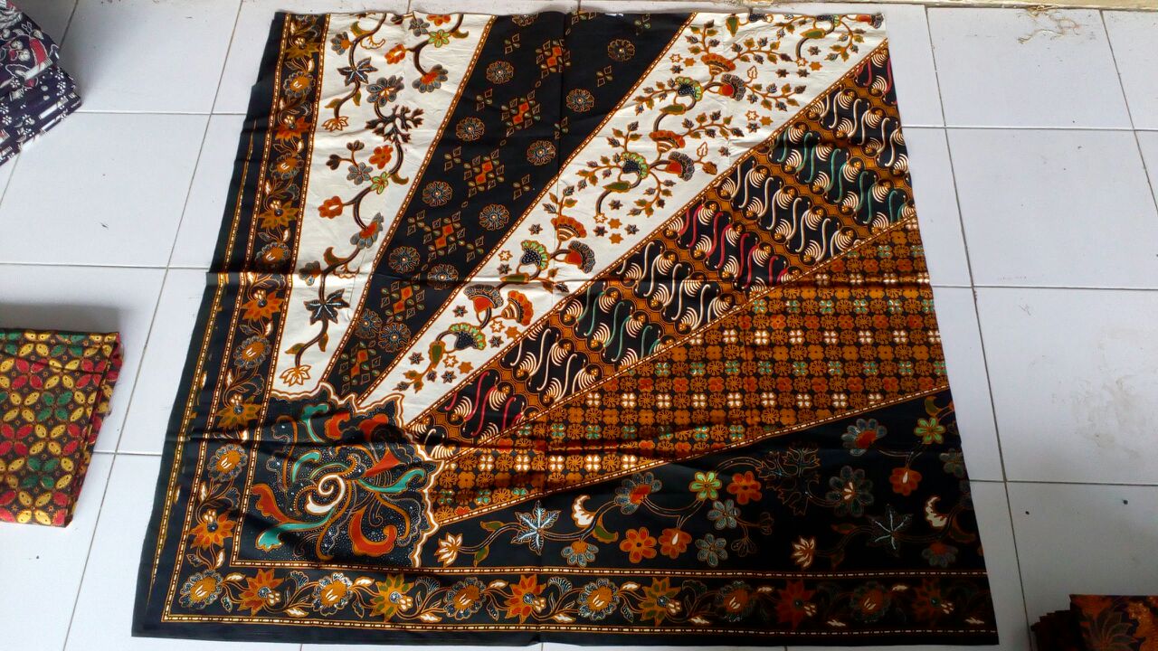 Grosir Batik Ternate WA 0822-4331-1177